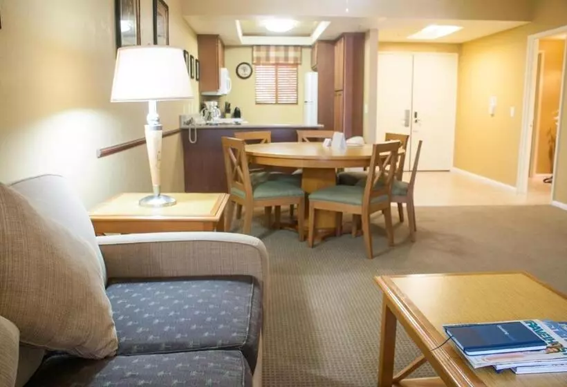 Hotelli Desert Isle Resort