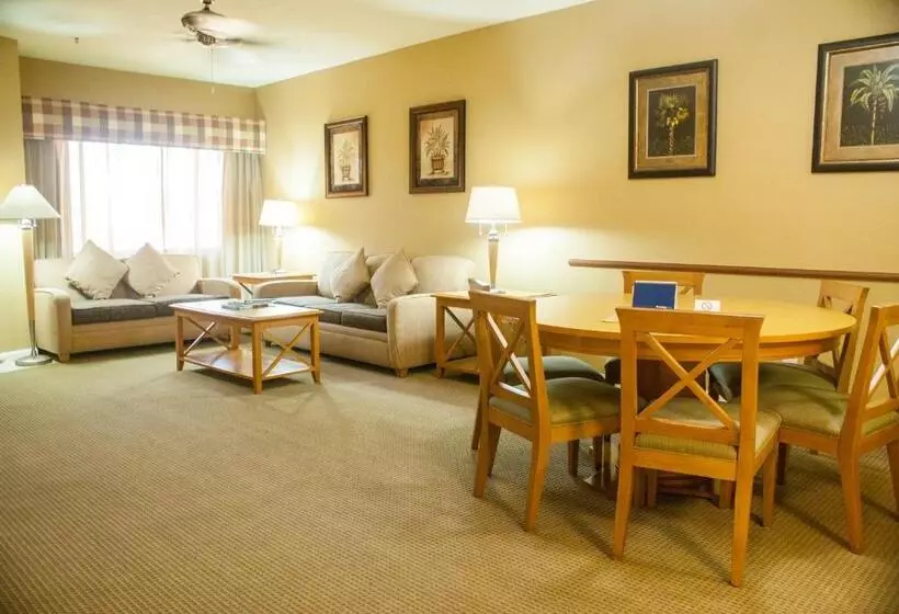 Hotelli Desert Isle Resort