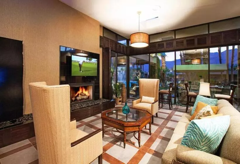 Hotelli Desert Isle Resort