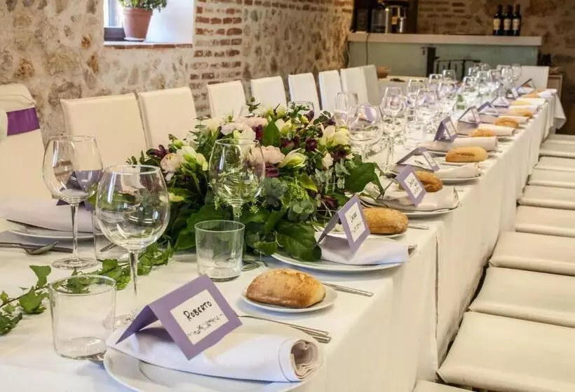 בית מלון כפרי El Pontifical