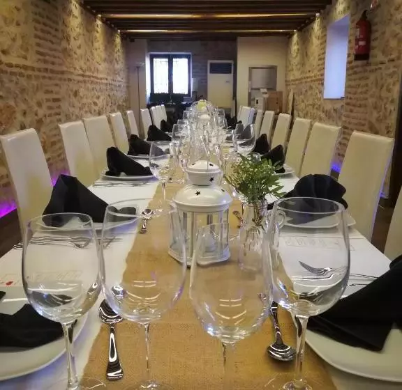 בית מלון כפרי El Pontifical