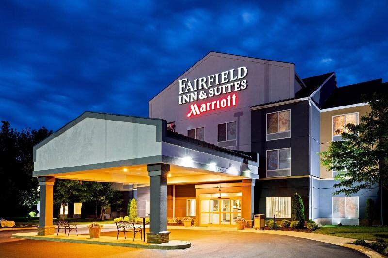 בית מלון כפרי Fairfield Inn & Suites By Marriott Elizabethtown