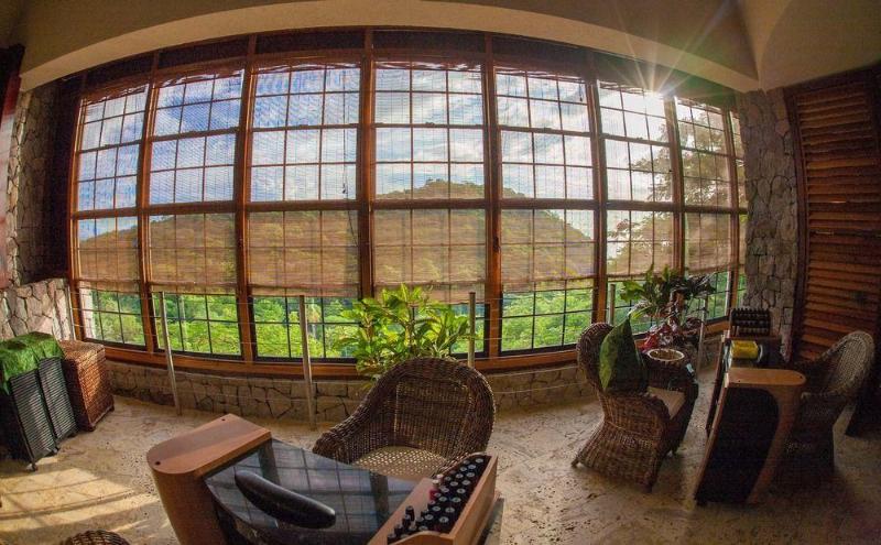 هتل Jade Mountain