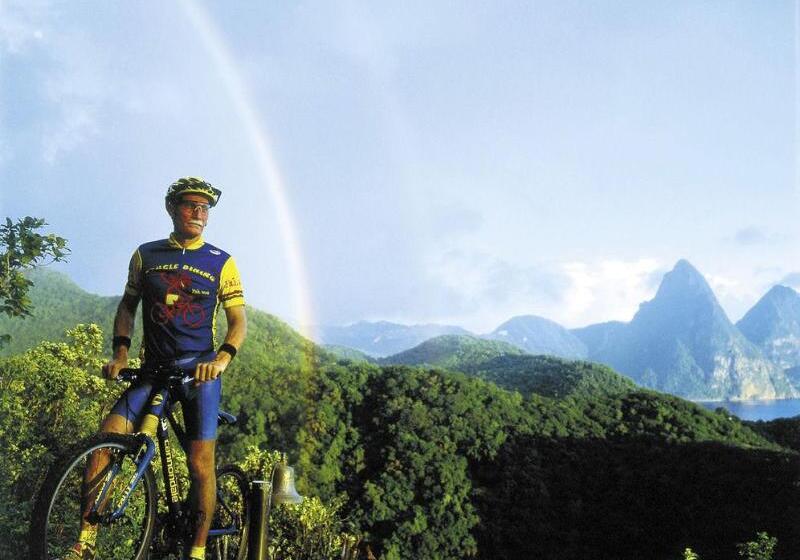 هتل Jade Mountain