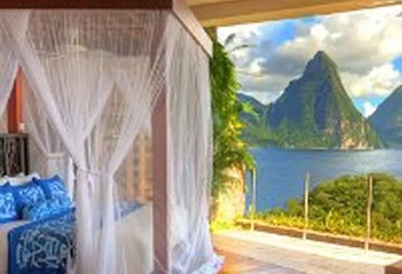 Hotelli Jade Mountain