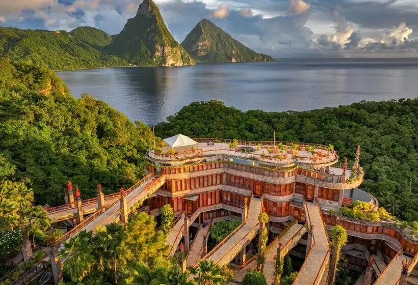 Hotelli Jade Mountain