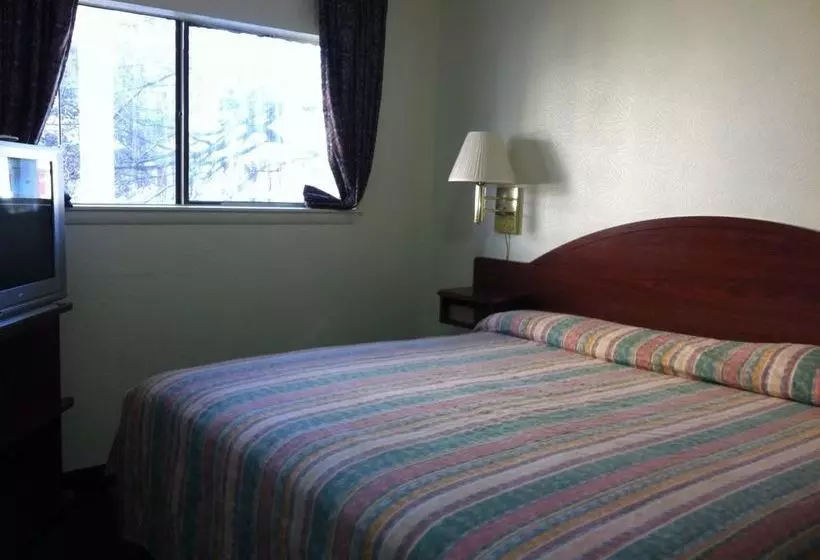 ホテル Oaktree Inn And Suites