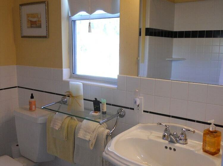 בית מלון כפרי Pescadero Creek Inn