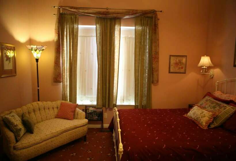 בית מלון כפרי Pescadero Creek Inn