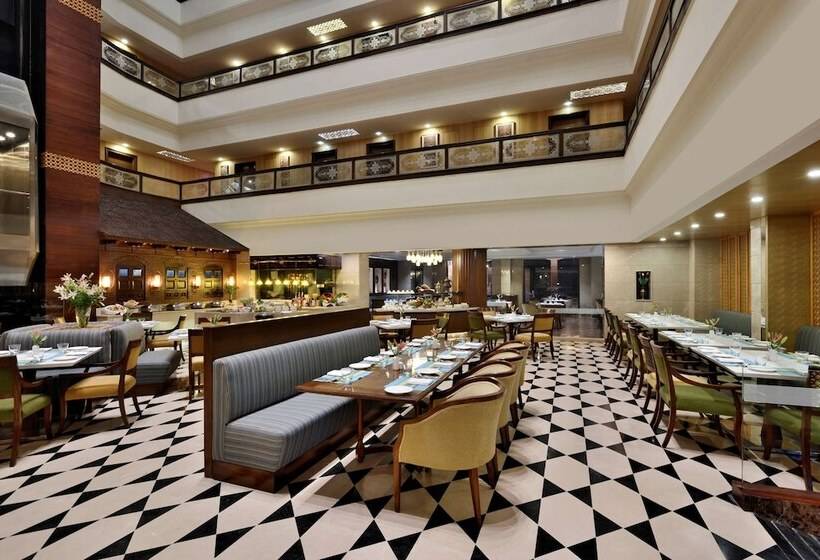 Hotel Radisson Srinagar