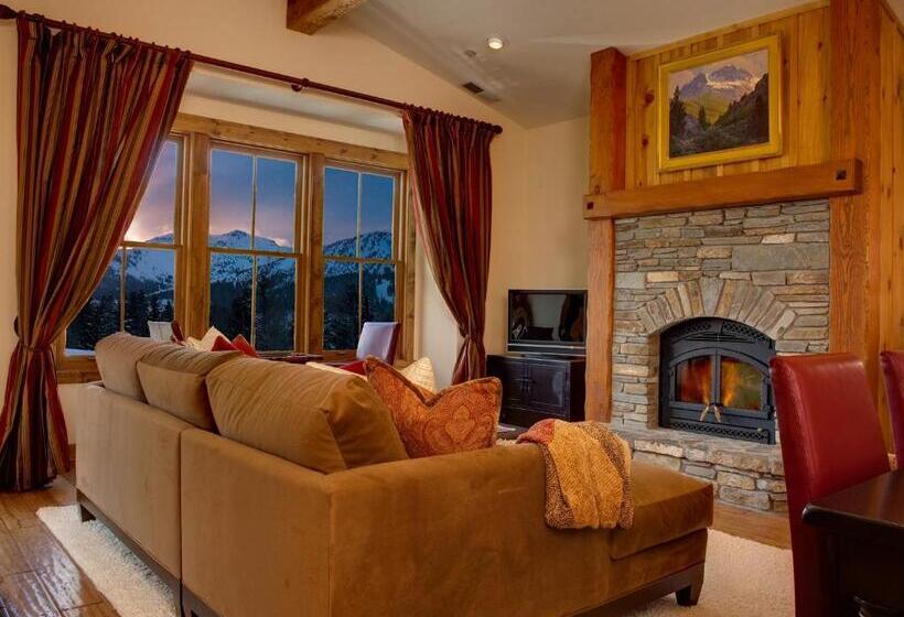 هتل Snowcreek Resort Vacation Rentals