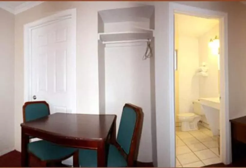 ホテル Sunset Inn And Suites