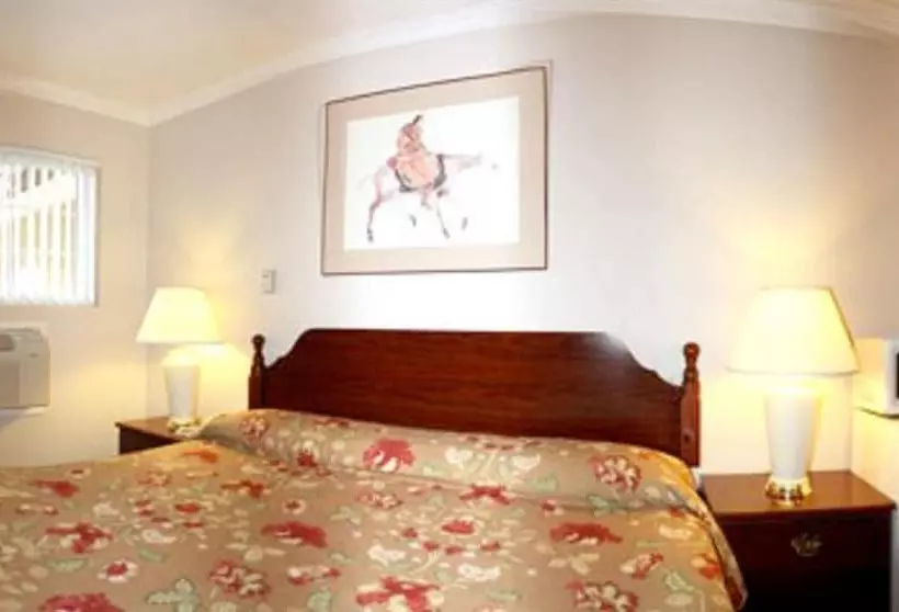 ホテル Sunset Inn And Suites