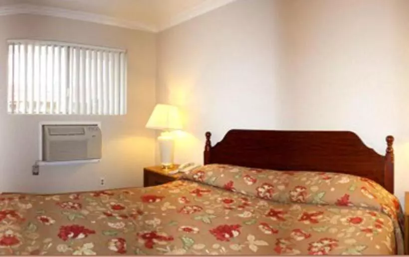 ホテル Sunset Inn And Suites