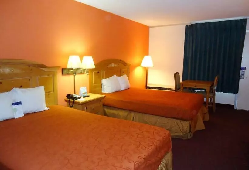 Motel 6 Clarksville, Tn