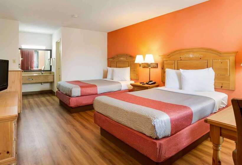 Motel 6 Clarksville, Tn