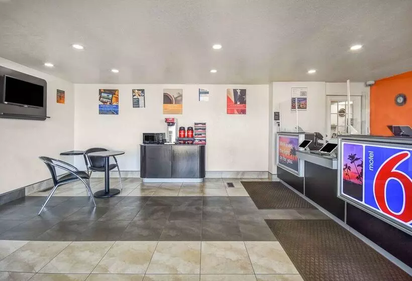 Motel 6north Ridgeville, Oh  Cleveland Intl Airport  N Ridgeville