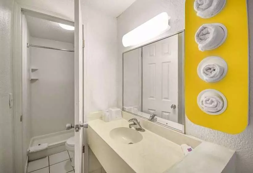 Motel 6north Ridgeville, Oh  Cleveland Intl Airport  N Ridgeville