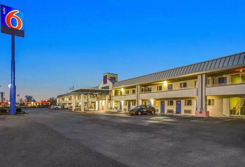 Motel 6north Ridgeville, Oh  Cleveland Intl Airport  N Ridgeville