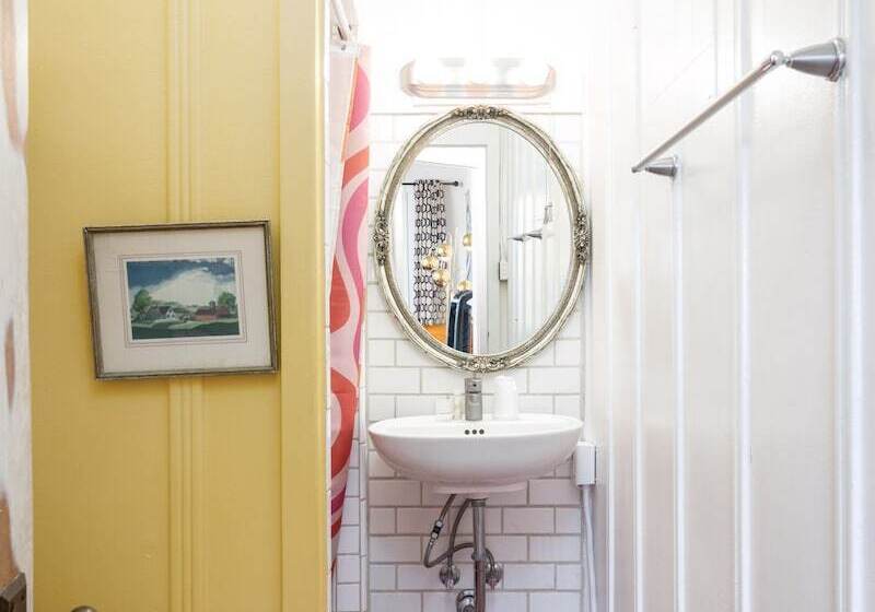 מוטל The Motor Lodge