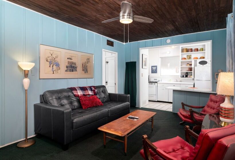 מוטל The Motor Lodge