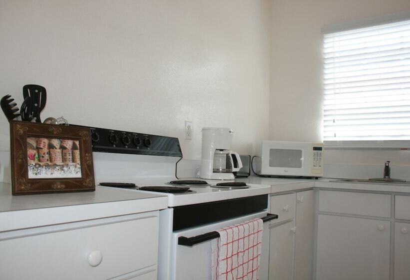 Ocean Pearl Bonefishing Resort