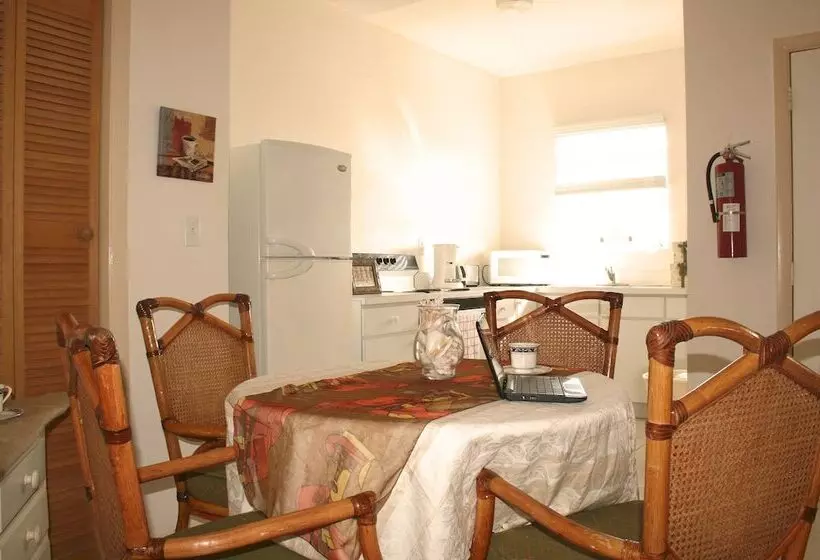 Ocean Pearl Bonefishing Resort