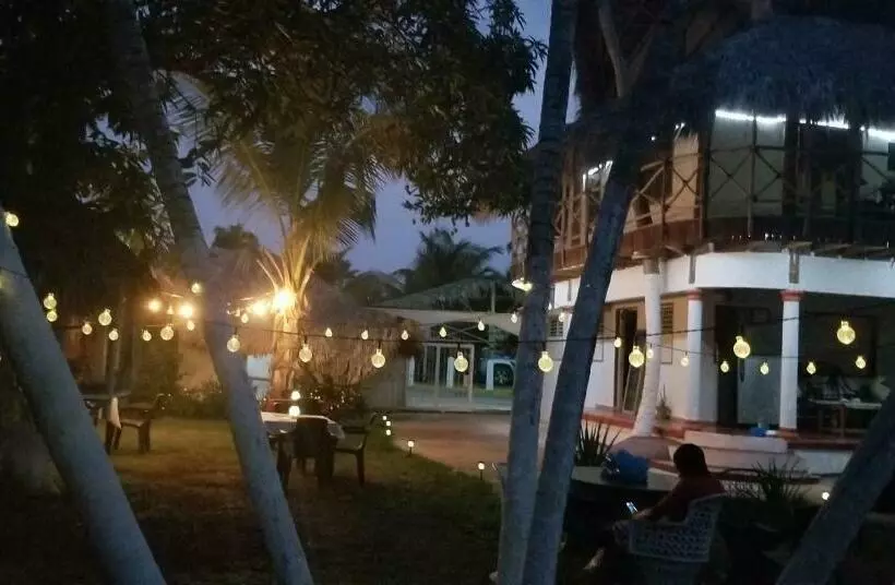 تختخواب و صبحانه El Jardin Del Coco