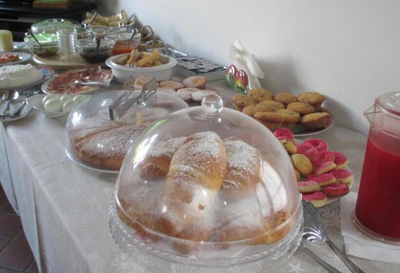 בית מלון כפרי Agriturismo La Vecchia Quercia