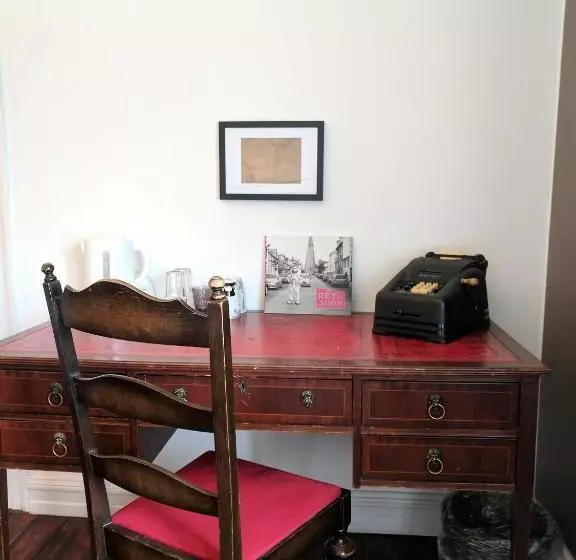 پانسیون Downtown Guesthouse Reykjavik