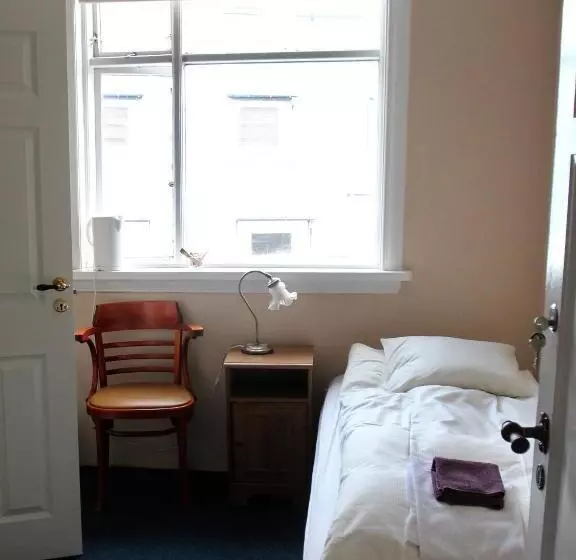 پانسیون Downtown Guesthouse Reykjavik