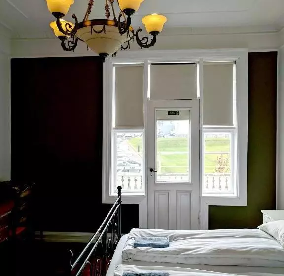 پانسیون Downtown Guesthouse Reykjavik