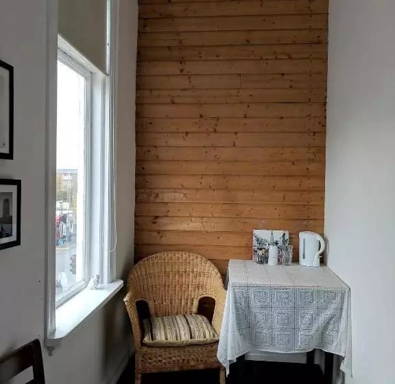 پانسیون Downtown Guesthouse Reykjavik