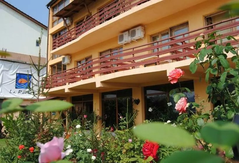 Pension La Ponton