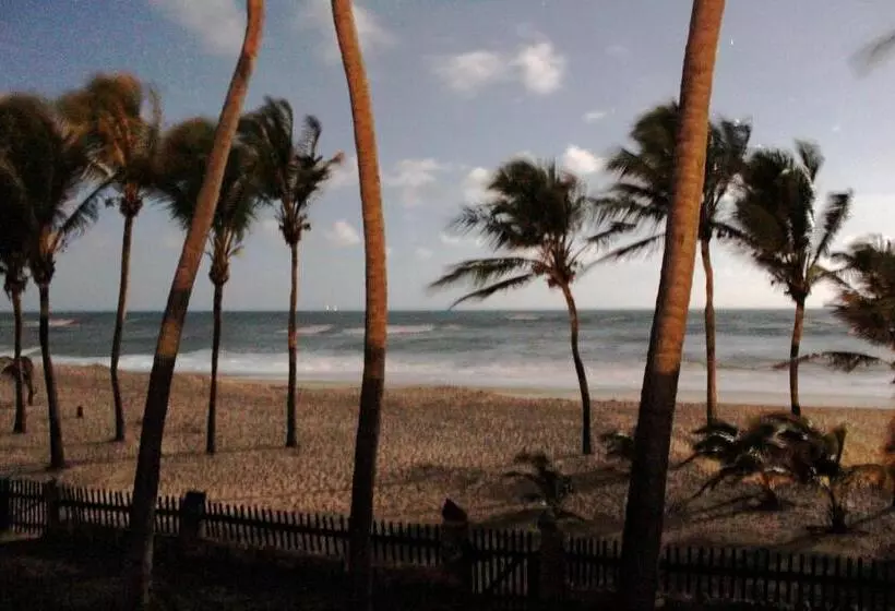 Aamiaismajoitus (B&B) Itacupa   Healthy Vegan & Foil Center