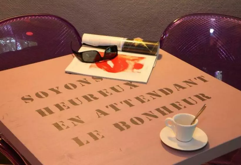 Hotelli Hôtel La Paloma