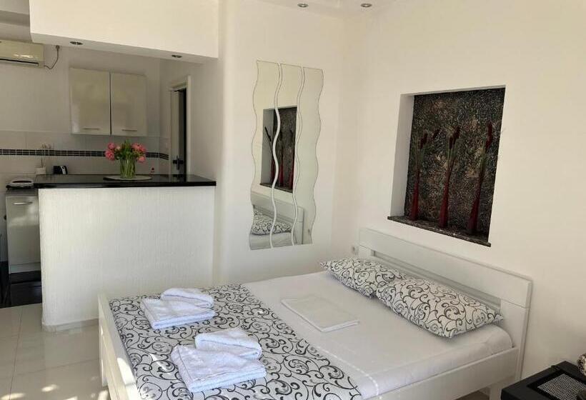 پانسیون Accommodation Tomcuk