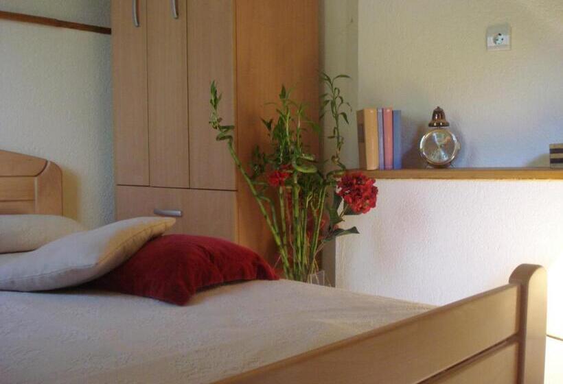 پانسیون Accommodation Tomcuk