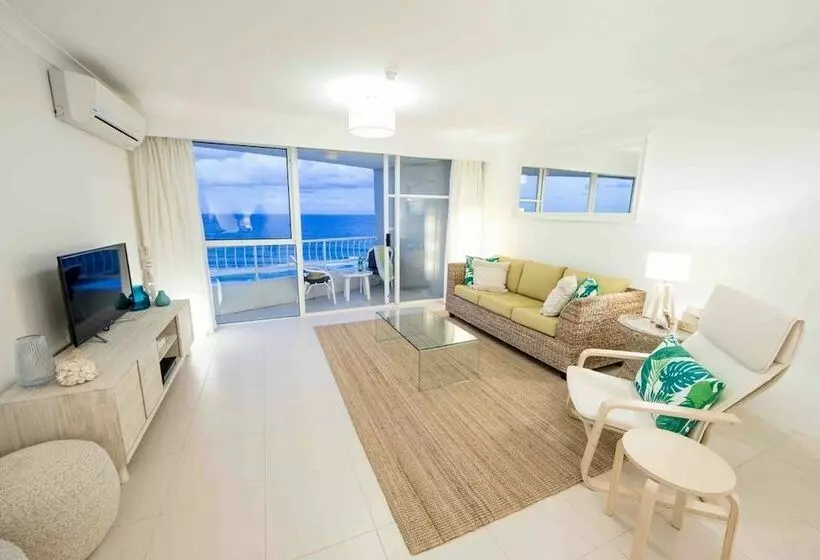 هتل 19th Avenue On The Beach