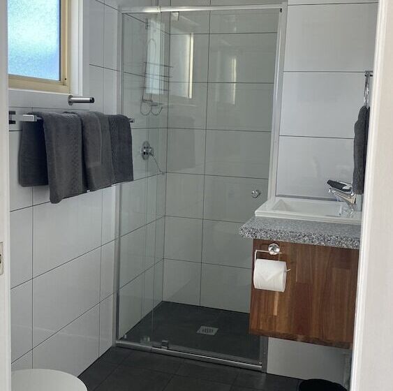 酒店 Twin Dolphins Holiday Park