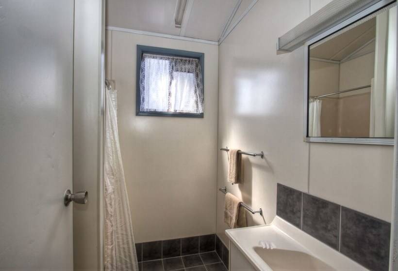 酒店 Twin Dolphins Holiday Park