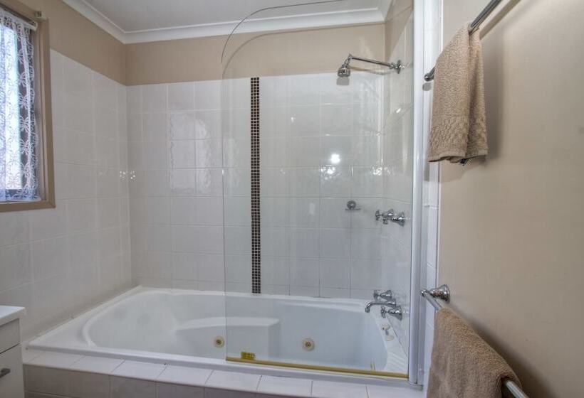 酒店 Twin Dolphins Holiday Park