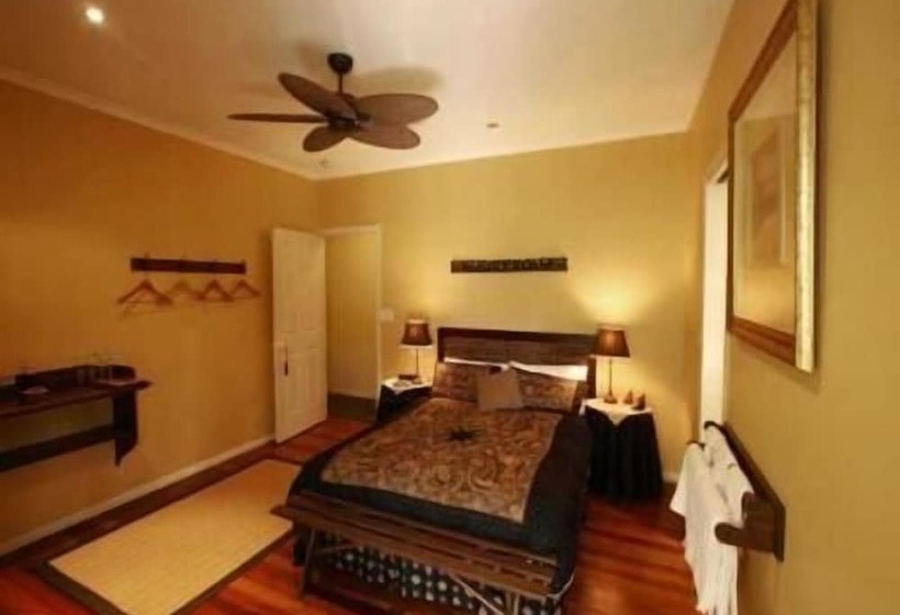 بنسيون Noosa Country House