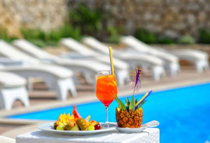 Lastura Aparthotel & Mobile Homes