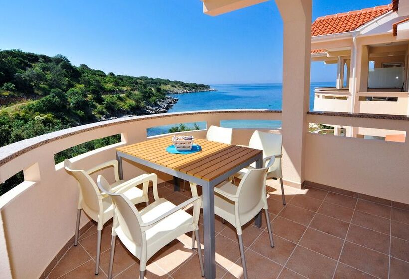 Lastura Aparthotel & Mobile Homes