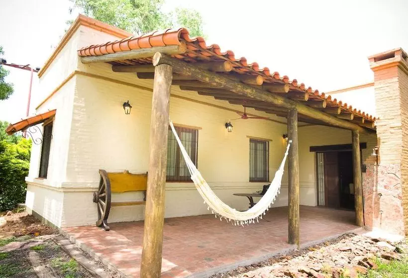 Hotelli Golden Lodge