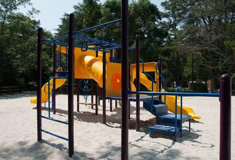 Hotelli Sea Pines Rv Resort & Campground