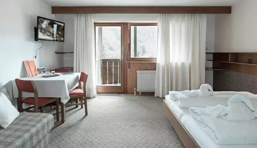 Hotelli Raschötzhof