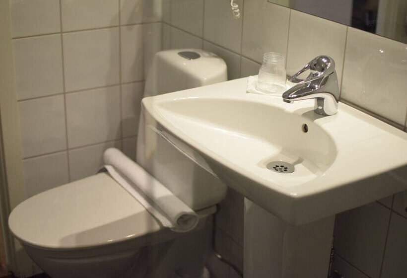 בית מלון כפרי Vätterledens Stugrum