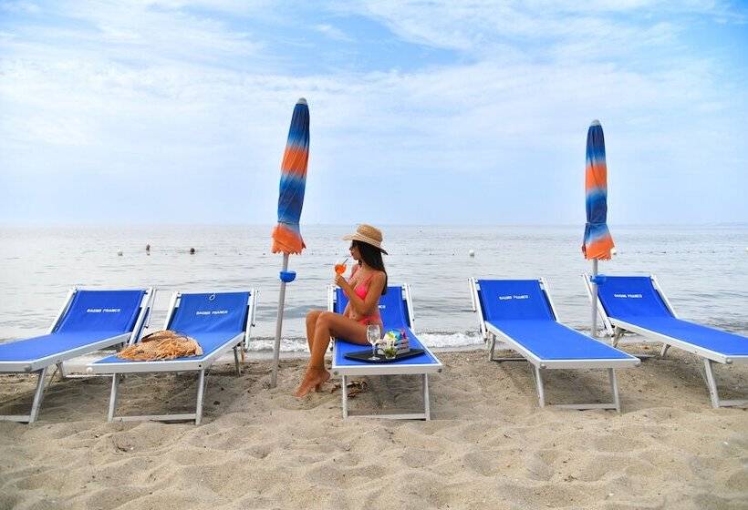 בית מלון כפרי Fortuna Beach